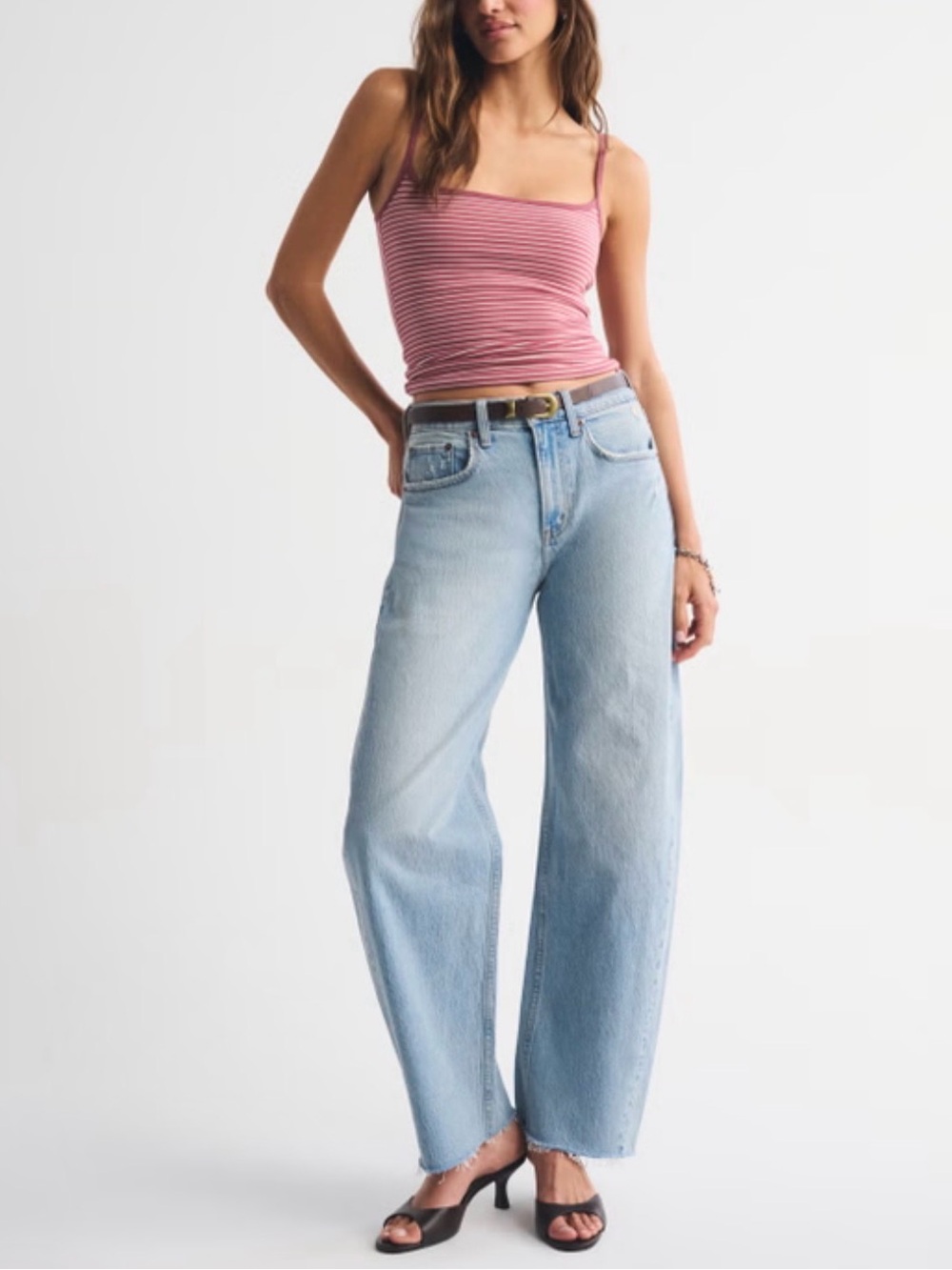 NWT Abercrombie & Fitch High Rise Barrel Jean | Size: Regular 33 | Light Blue